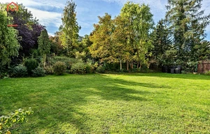 Family house for rent, 333m<sup>2</sup>, 1137m<sup>2</sup> of land