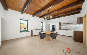 Apartment for rent, 4+kk - 3 bedrooms, 88m<sup>2</sup>
