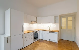 Apartment for rent, 4+1 - 3 bedrooms, 130m<sup>2</sup>