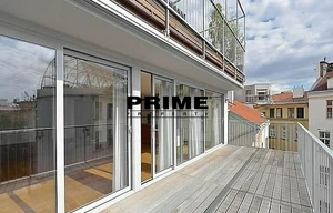 Apartment for rent, 4+kk - 3 bedrooms, 200m<sup>2</sup>
