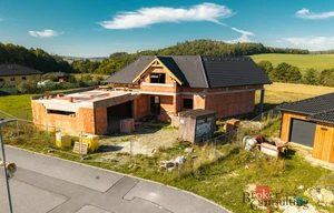 Family house for sale, 212m<sup>2</sup>, 1759m<sup>2</sup> of land