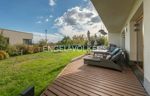Villa for rent, 315m<sup>2</sup>, 1493m<sup>2</sup> of land