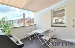 Apartment for rent, 5 bedrooms +, 218m<sup>2</sup>