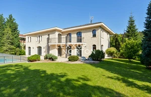 Villa for rent, 600m<sup>2</sup>, 1450m<sup>2</sup> of land