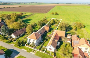 Family house for sale, 185m<sup>2</sup>, 2369m<sup>2</sup> of land