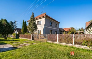 Family house for sale, 185m<sup>2</sup>, 2369m<sup>2</sup> of land