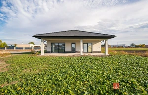 Family house for sale, 127m<sup>2</sup>, 729m<sup>2</sup> of land