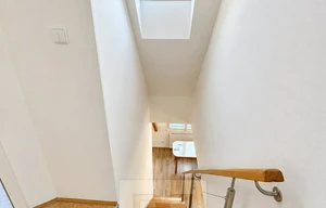 Apartment for rent, 4+kk - 3 bedrooms, 99m<sup>2</sup>