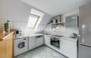 Apartment for rent, 4+kk - 3 bedrooms, 140m<sup>2</sup>