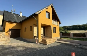 Family house for sale, 198m<sup>2</sup>, 456m<sup>2</sup> of land
