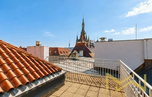 Apartment for rent, 5+kk - 4 bedrooms, 202m<sup>2</sup>