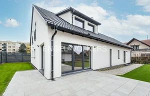 Family house for rent, 166m<sup>2</sup>, 601m<sup>2</sup> of land
