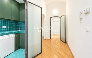 Apartment for rent, 4+1 - 3 bedrooms, 100m<sup>2</sup>