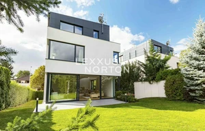 Villa for sale, 346m<sup>2</sup>, 486m<sup>2</sup> of land