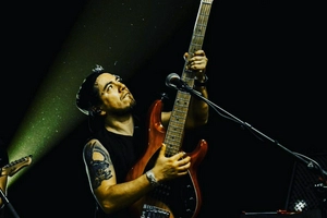 Bass & Guitar lessons, Song tutorials