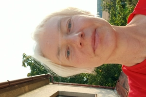 InJoy online Czech, English and Spanish with Gabi