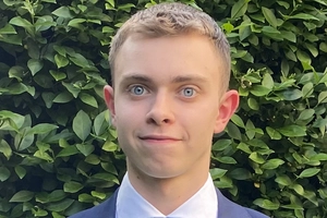 English Tutor - 40+ point IBDP Graduate 