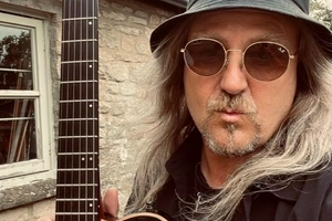 Guitar lessons with Matt Rogers