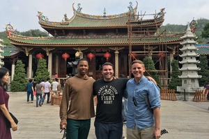 CONNECT, FLUENCY, FREEDOM - Ryan 莊老師