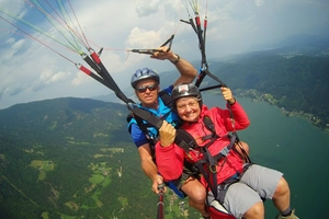 Hana Happy Czech/English: FLY WITH ME! -PhD+exper.