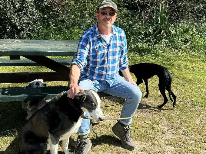 David loves petsitting as a way to travel, exchanging his time, home and pet care experience for free accommodation