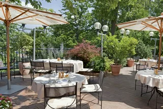 Summer unconventional parties in the Il Giardino Restaurant