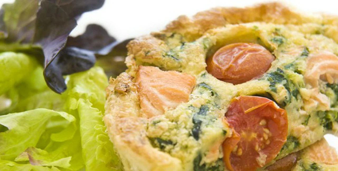 Quiche with Spinach and Fresh Salmon