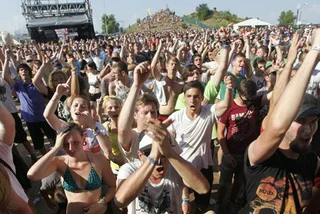 WIN: Rock For People