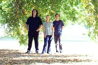 WIN: 2 pairs of tickets to Yo La Tengo!