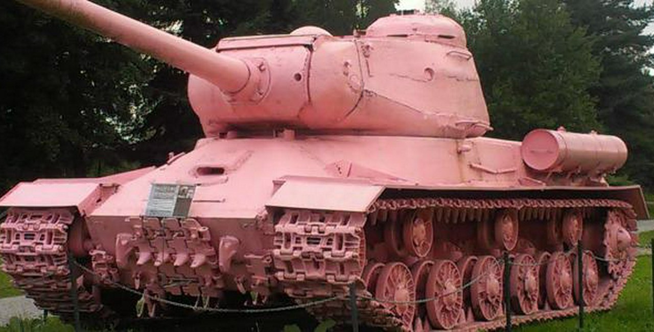 Sculptor David Černy's Pink Tank Turns Twenty Five - Prague, Czech Republic