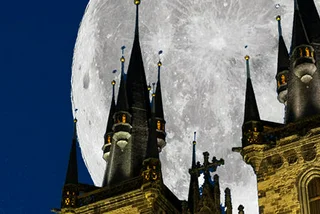 Don’t Miss Tonight’s Supermoon Over the Czech Republic