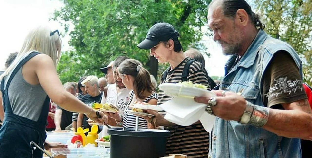 Photo: Piknik pro lidi be domova / Facebook