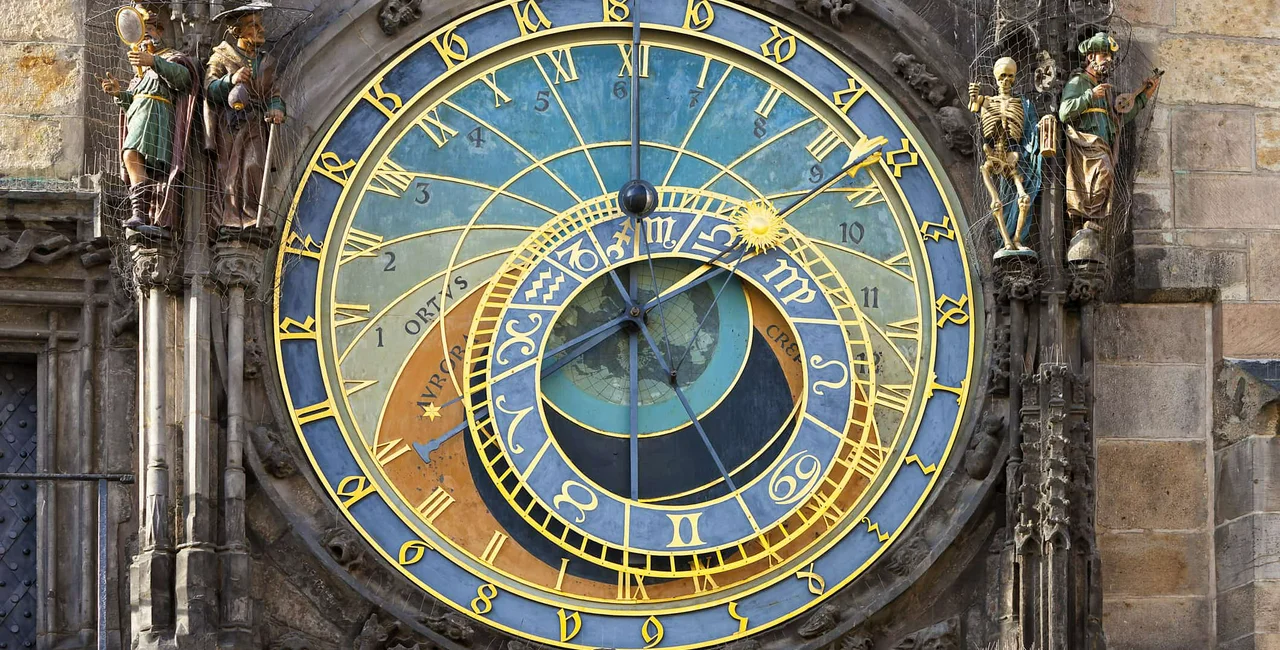 Astronomical Clock in Prague, pre-renovation