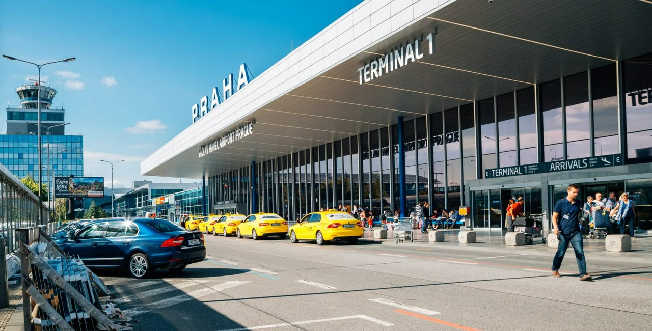 Prague Taxi Drivers Skirt Airport Fees - at Customers’ Expense