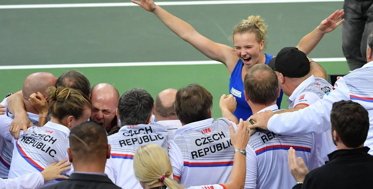 Kateřina Siniaková celebrates after her decisive win via Facebook / Fed Cup