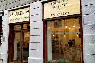 Prague's First Packaging-Free Drugstore Opens New Shop In Nusle