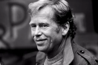 Memorial walk from National Theatre to Prague Castle to honor Havel