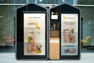 Online supermarket Rohlík launches pick-up kiosks in Prague