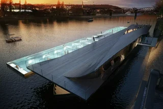 VIDEO: Floating swimming pool on Prague’s Vltava River coming by 2020