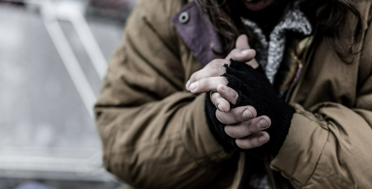 How one expat couple is helping the homeless warm up in Prague - Prague ...