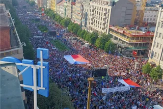 Prague protests, largest since the fall of communism, make international headlines