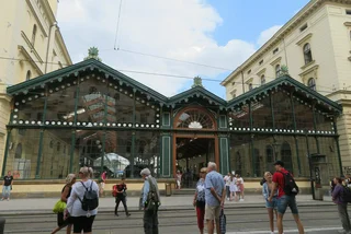 Prague's Masarykovo nádraží springing back to life with restored look, new shops