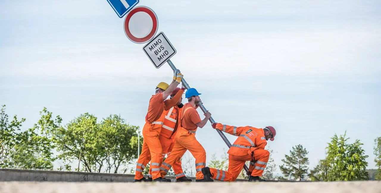 via Facebook / Pražské služby