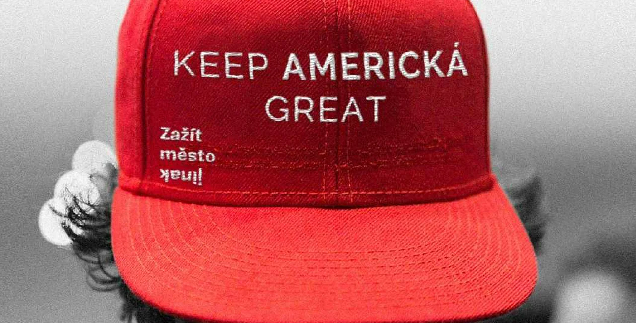 Keep Americká Great hat. via Facebook 