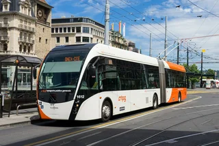 Prague plans to buy 20 new electric buses for route to Václav Havel Airport
