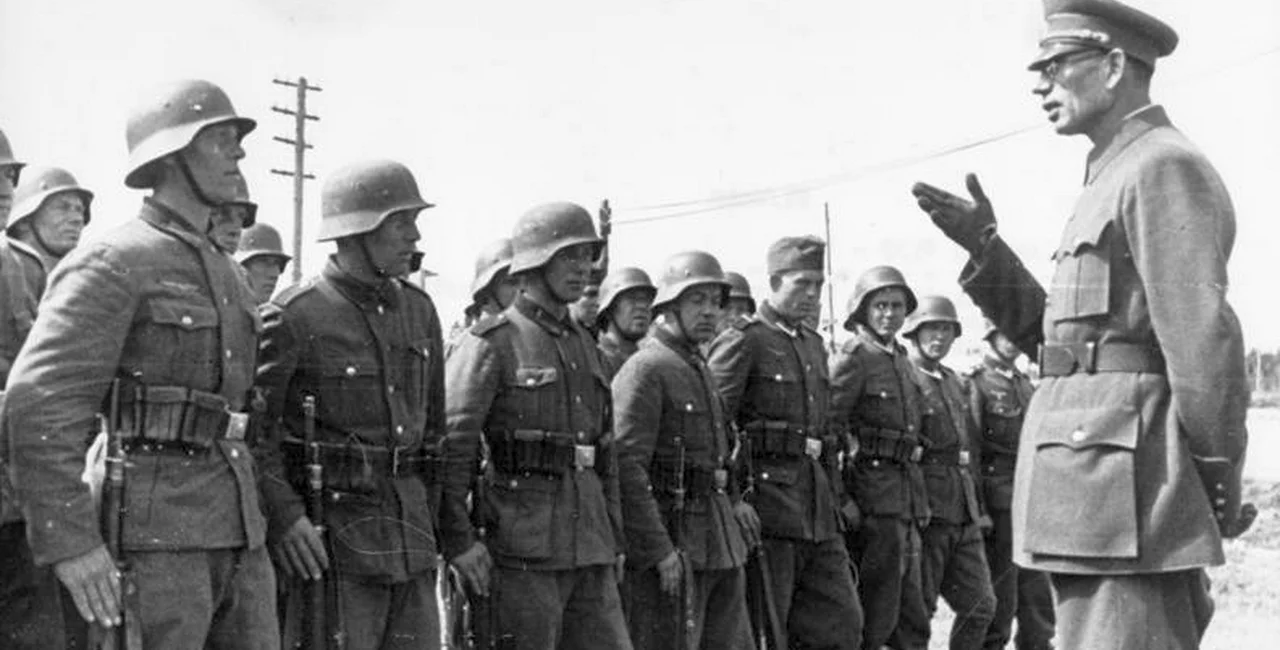 General Vlasov commanding Russian Liberation Army troops via German Federal Archive