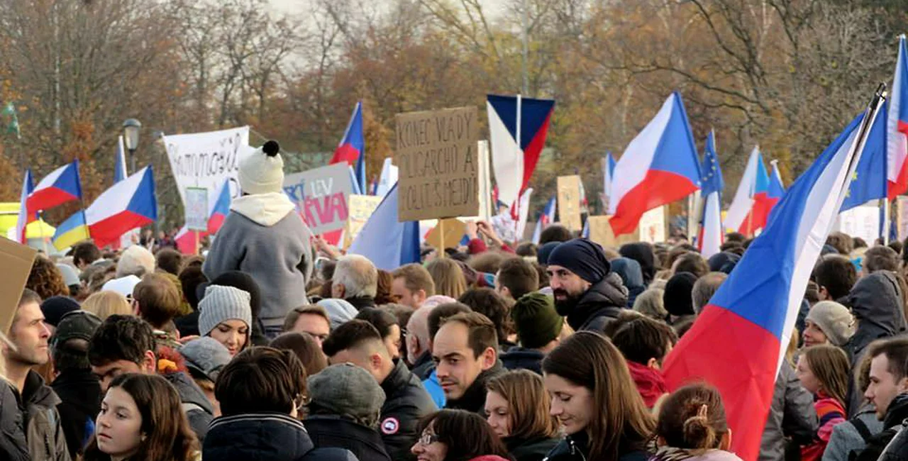 November 16 rally against Andrej Babiš at Letná. via Raymond Johnston