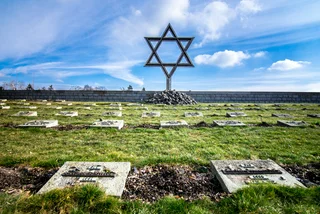 Terezín Memorial unveils new exhibit on 75th anniversary of Auschwitz liberation
