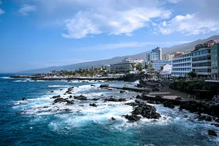 One Czech stays in Tenerife coronavirus quarantine, five return home