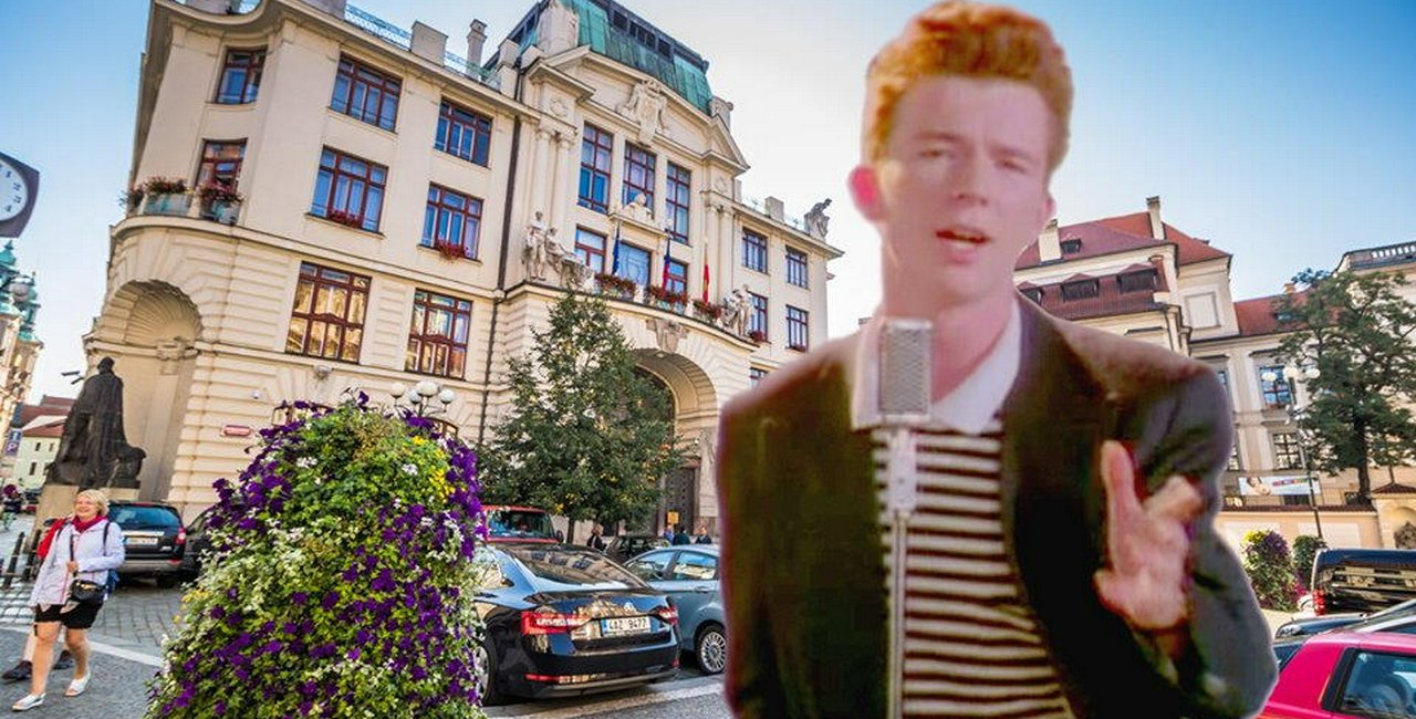 Rickrolling in Google Maps [Answered]